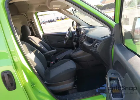 2016 Ram Promaster City Tradesman z USA, uszkodzony, nr VIN ZFBERFATXG6B83735